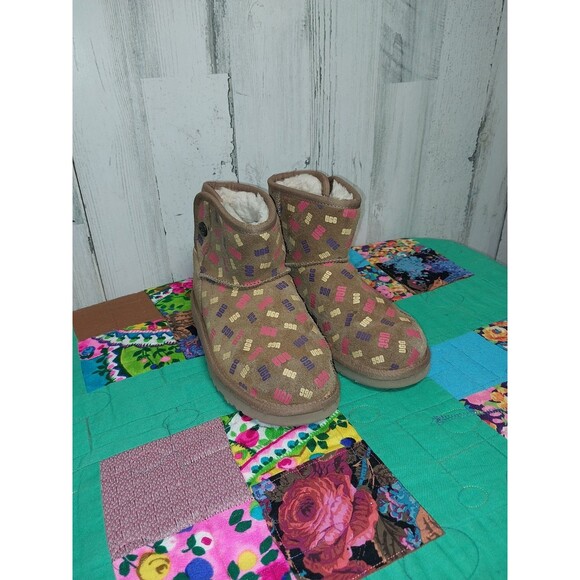 UGG Australia Kids  Jona Confetti Logo Boot Size 3 - Picture 1 of 10